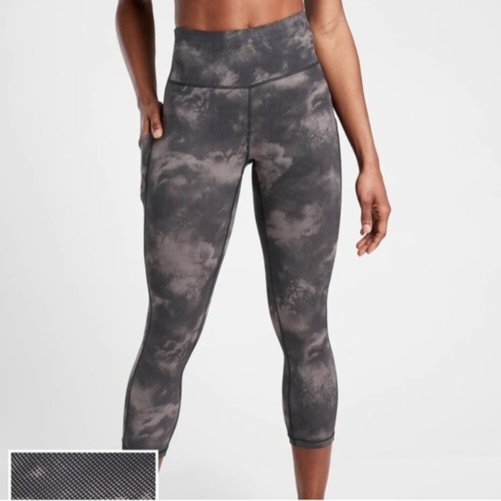 Athleta Ultimate Stash Pocket Printed Capri